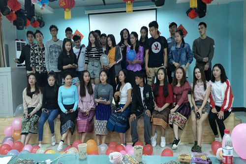 说明: http://www.scvtc.edu.cn/__local/6/1E/0D/43114754DF5140BB0D6C63D558A_807645D4_B68C.jpg